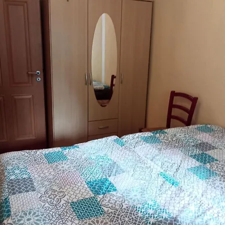 Gemuetliche Mit Terrasse By Interhome *